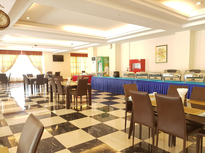 Food & Drinks 5, Hotel Aye Chan Thar, Yamethin