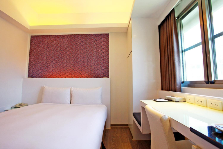 Bedroom 3, Yes Hotel, Taitung