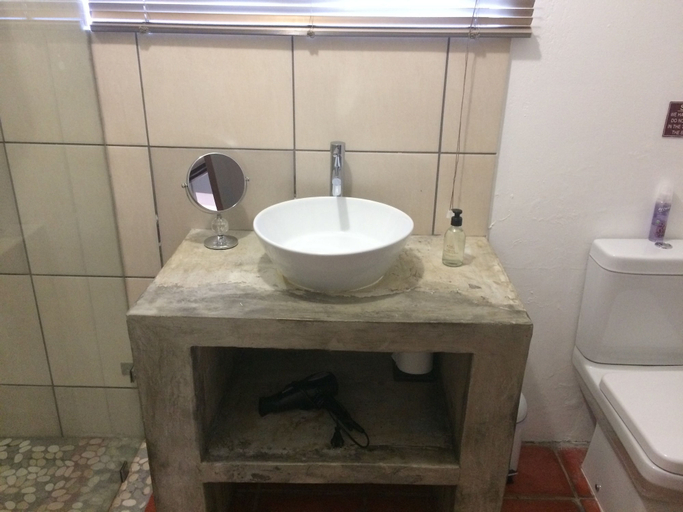 Bathroom 4, Fraaigelegen Farm, Cape Winelands