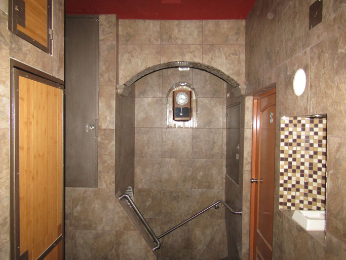 Bathroom 2, Hotel 1973, San Luis Potosí