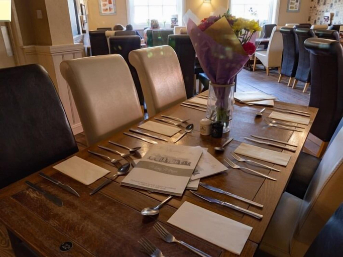 Food & Drinks, Stonehenge Inn, Wiltshire