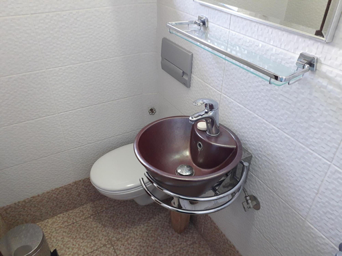 Bathroom 5, Studios Margarita, Peloponnese