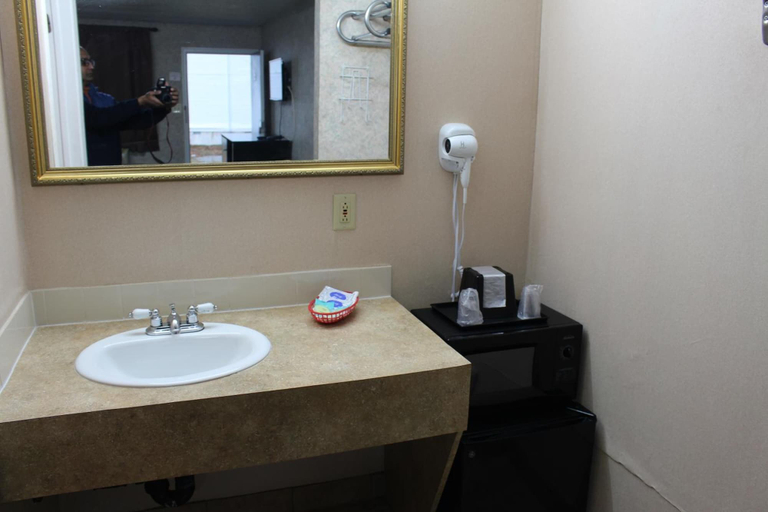Bathroom 3, Budgetel Inn Atlantic City, Atlantic