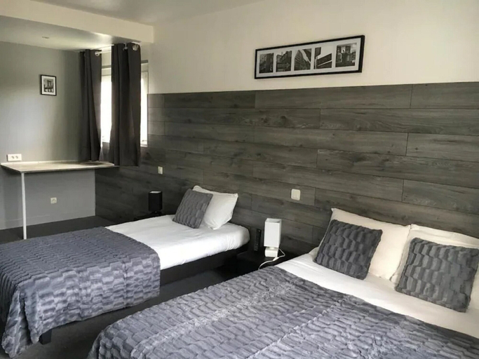 Bedroom 4, Hotel Mervil Airport, Nord