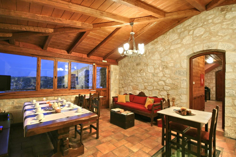 Food & Drinks 3, Archontiko Kolokotroni, Peloponnese