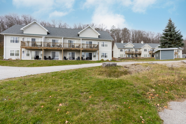Exterior & Views 2, GetAways At Haliburton Heights, Haliburton