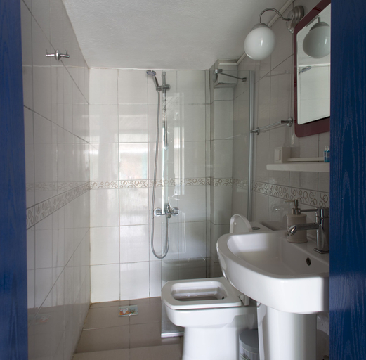 Bathroom, Madam Eleni, Bozcaada