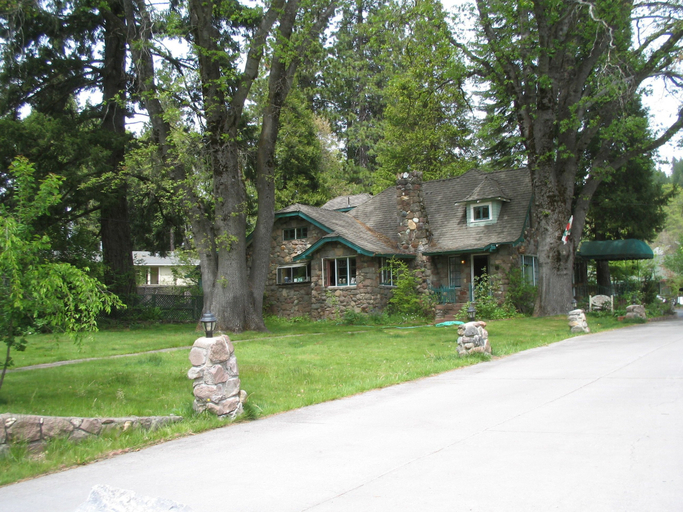 Exterior & Views 3, Strawberry Valley Inn, Siskiyou