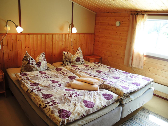 Bedroom 2, Tuukkalan tila B & B, Southern Savonia