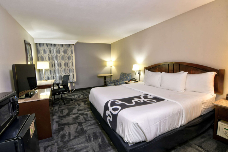 Bedroom 4, La Quinta Inn & Suites by Wyndham Springfield South, Greene