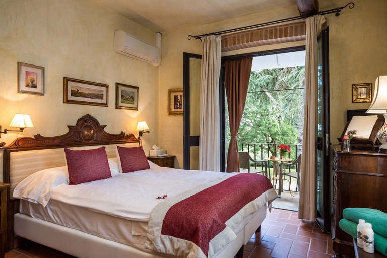 Bedroom 4, Villa Di Capovento, Siena