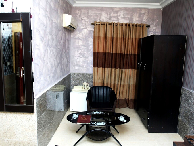 Others 5, Jonaith Hotels & Suites, Eti-Osa