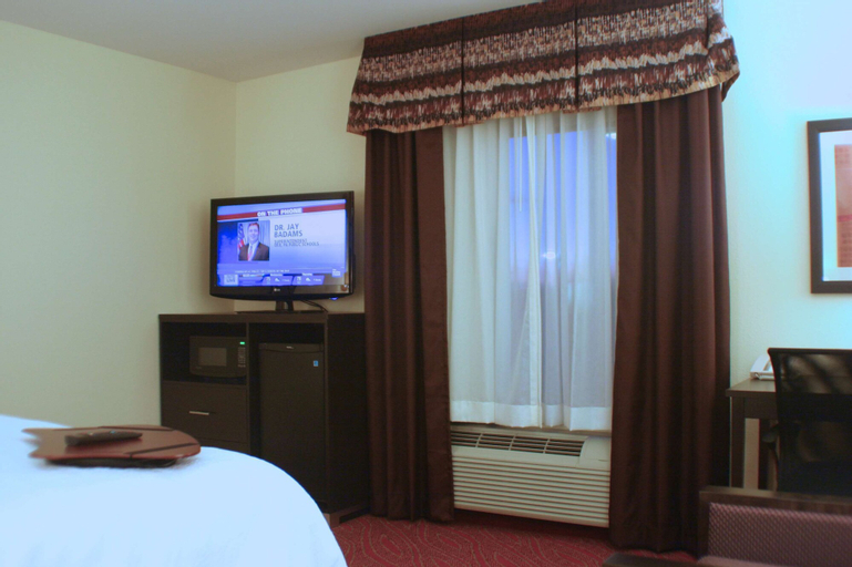 Bedroom 3, Hampton Inn Limerick-Philadelphia Area, Montgomery