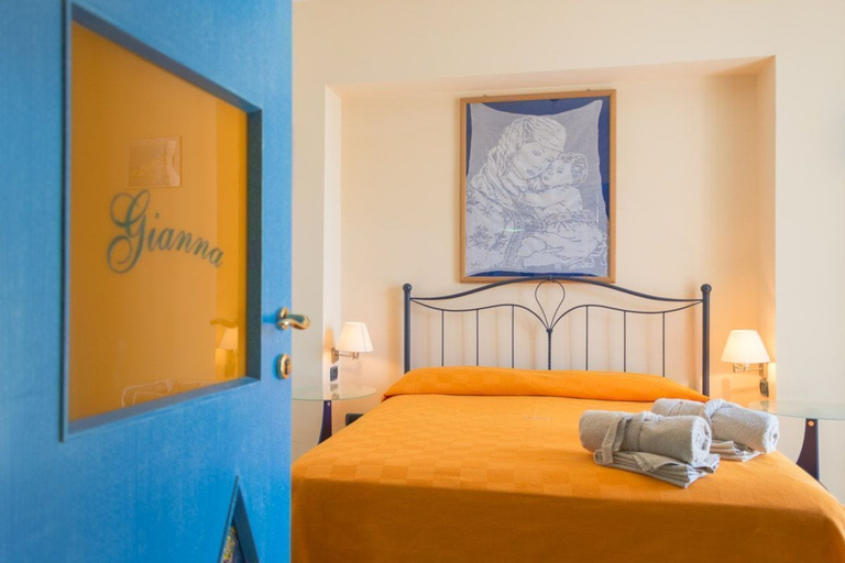 Bedroom 2, Palazzo Cocò, Salerno