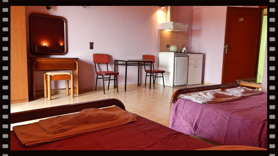 Bedroom 3, Petania Hotel & Apartments, Ionian Islands