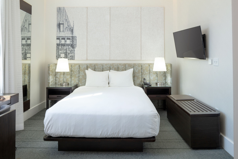 Bedroom 3, The Richardson Hotel, Erie