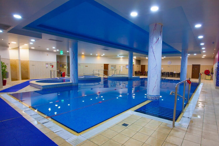 Sport & Beauty 4, Knightsbrook Courtyard Houses