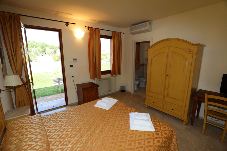 Bedroom 4, Hotel Relais Santa Genoveffa, Grosseto