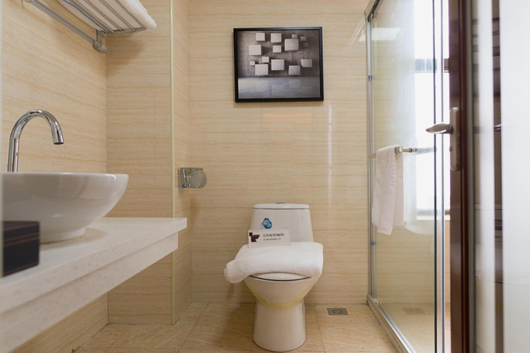Bathroom 3, Interesting my shangpin apartment, Huizhou