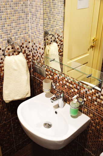 Bathroom 3, Agio Hotel, Mizhhirs'kyi