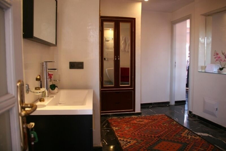 Bathroom 3, Riad Ksar Saad & Spa, Marrakech
