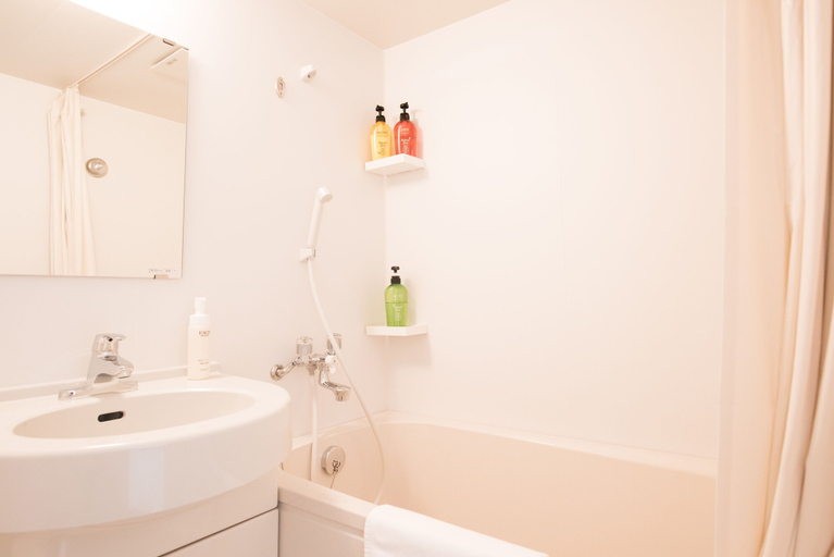 Bathroom 4, Crown Hotel Okinawa Annex, Okinawa