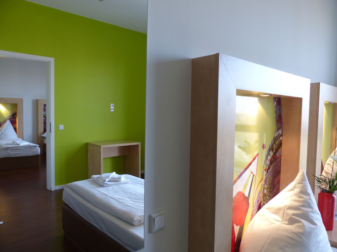 Bedroom 4, H+ Hotel 4 Youth Berlin Mitte, Berlin
