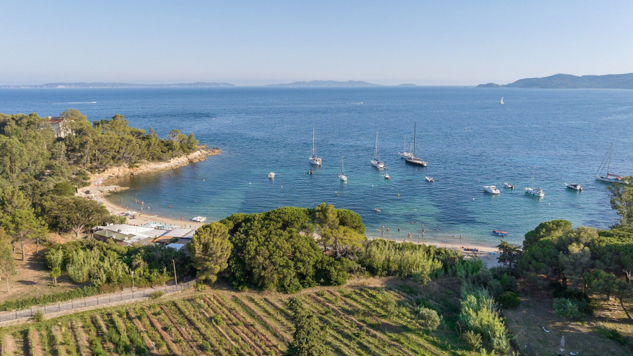 Others 5, Hotel de la Fossette, Var