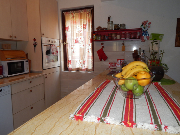 Others 5, Impeccable Apartment With View in Dolna Matka, Skopje