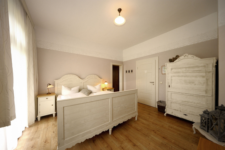Bedroom 3, Historische Ölmühle Eberstedt, Weimarer Land