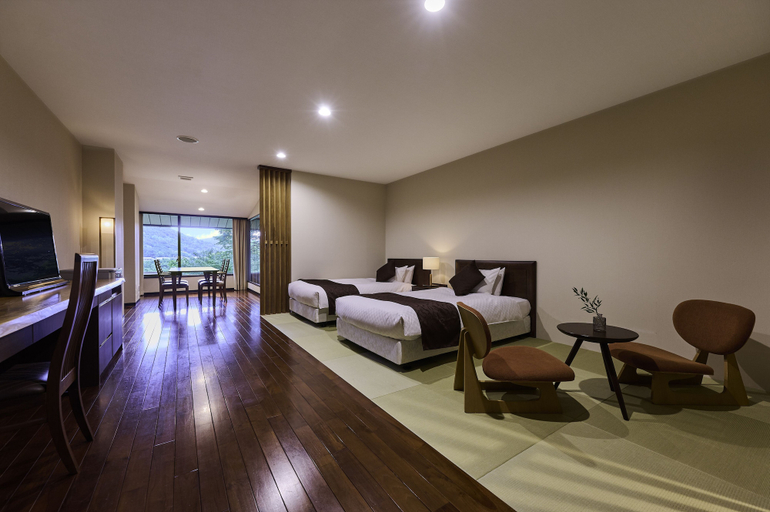Bedroom 4, NAGARAGAWA SEIRYU HOTEL, Gifu