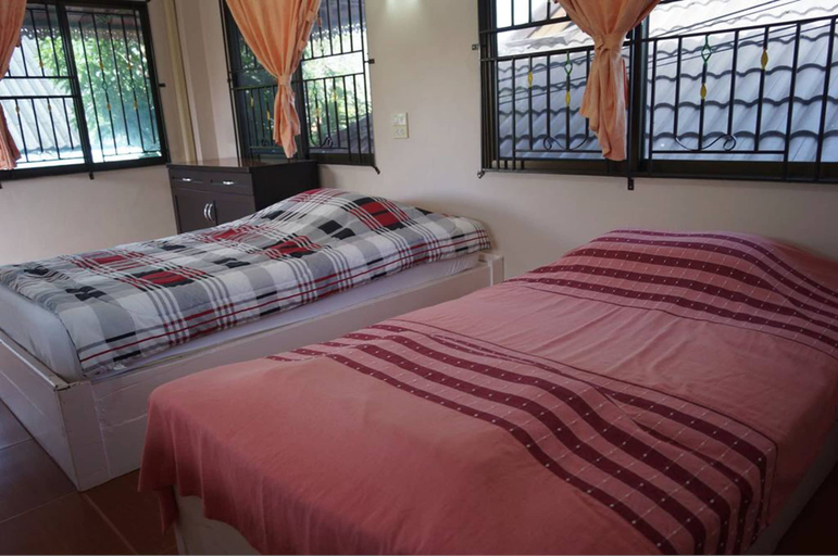 Bedroom 2, Three Moons Homestay, Doi Saket
