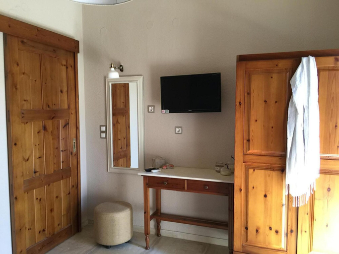 Bedroom 4, Evangelos Apartments, Crete