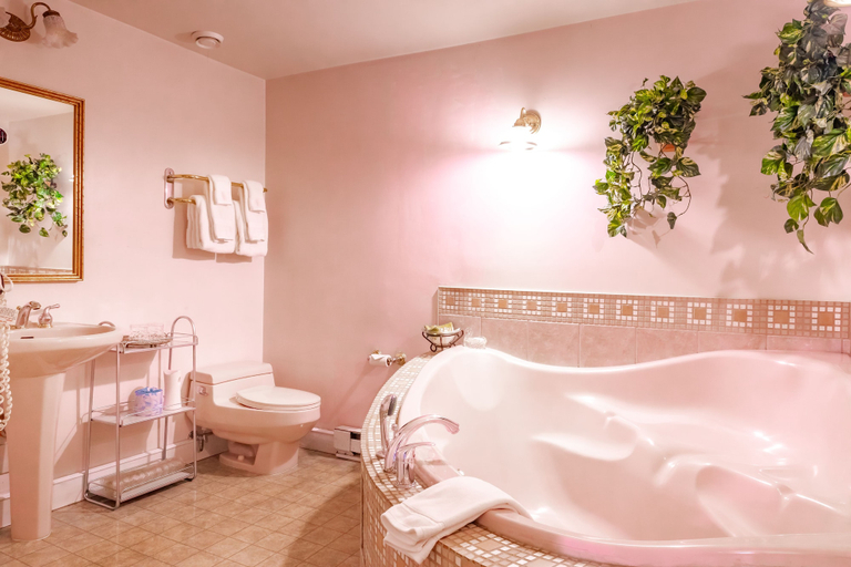 Bathroom 4, Amethyst Inn at Regents Park, Capital