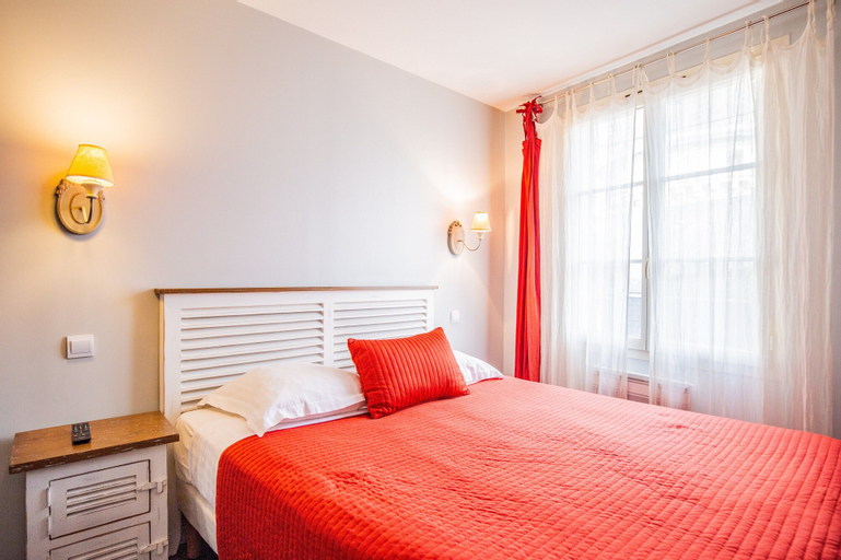 Bedroom 2, Appart'Hotel Saint-Michel, Eure-et-Loir