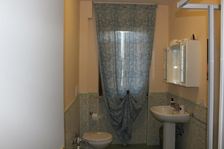 Bathroom 5, Affittacamere Alla Tartaruga, Macerata