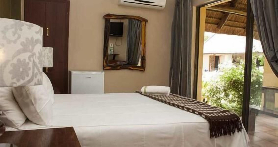 Room 5, Tarragon Guest House, Dr Kenneth Kaunda