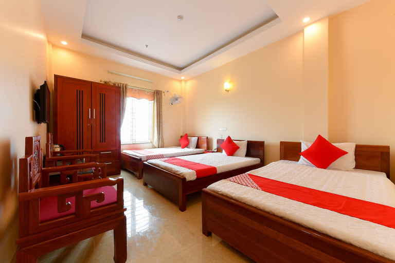 Bedroom 3, Titanic Hotel, Từ Liêm