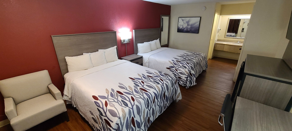 Red Roof Inn & Suites Cornelius – Lake Norman, Mecklenburg