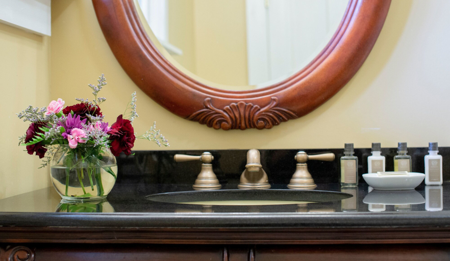 Bathroom 3, Athenaeum Hotel, Chautauqua