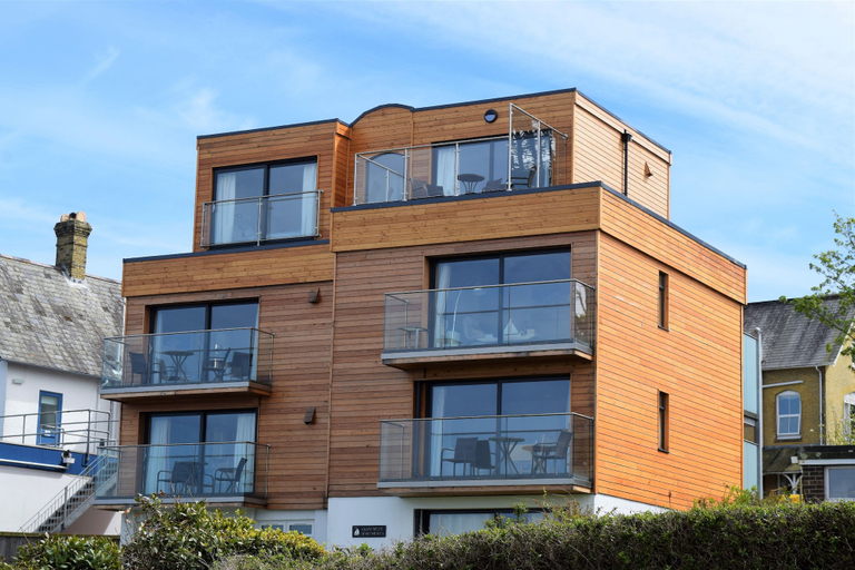Exterior & Views 2, Seafront Quay West Apartments, Isle of Wight