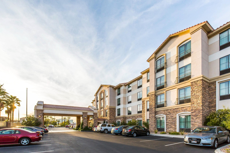 Exterior & Views 2, Comfort Inn & Suites Henderson - Las Vegas, Clark