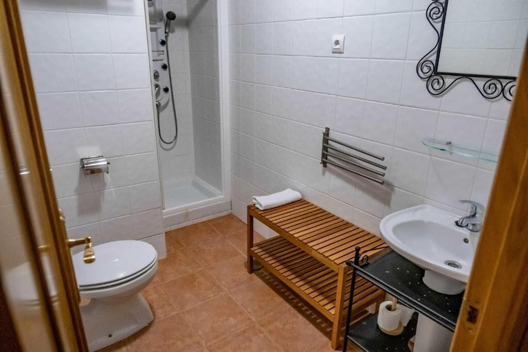 Bathroom 3, Hotel Rural Eras del Poeta, Ávila