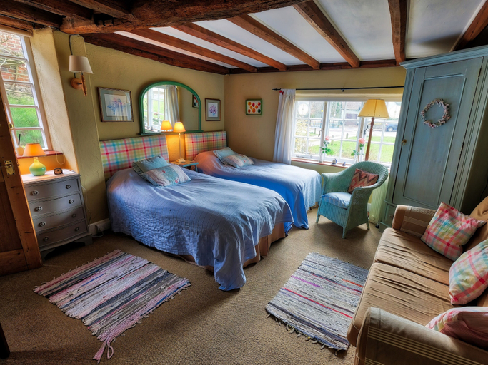 Bedroom 3, The Old Manor House B & B, Kent