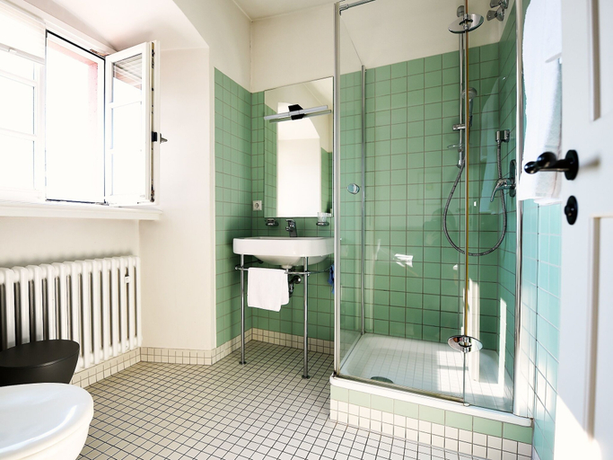 Bathroom 5, Tagungskloster Frauenberg, Fulda