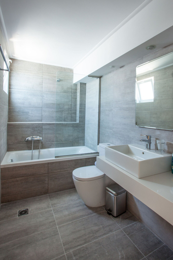 Bathroom 5, Kos Bay Hotel, South Aegean