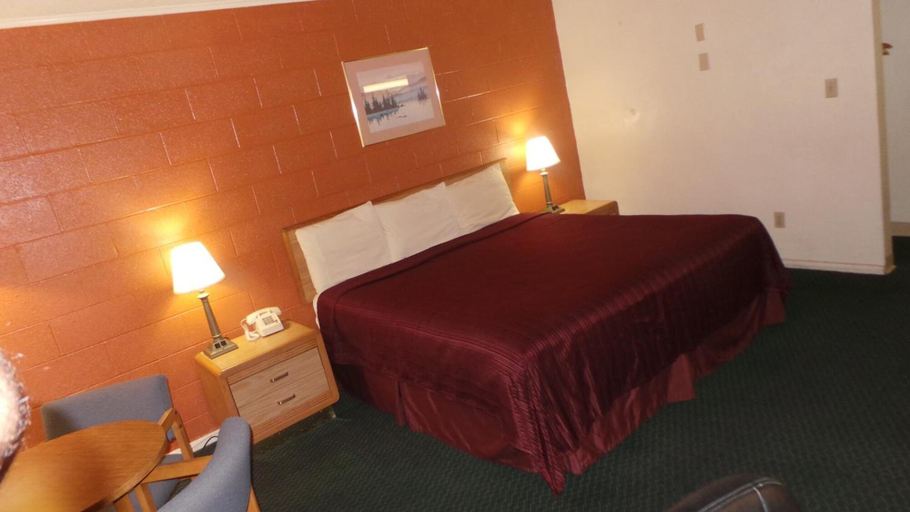 Bedroom 2, Relax Inn of Yreka, Siskiyou