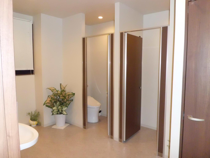 Bathroom 4, BEPPU ROJIURA STAY&SAUNA, Beppu