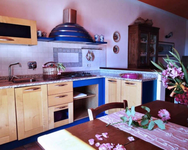 Others 5, Rosemary apt With Shared Pool Family fun, Perugia