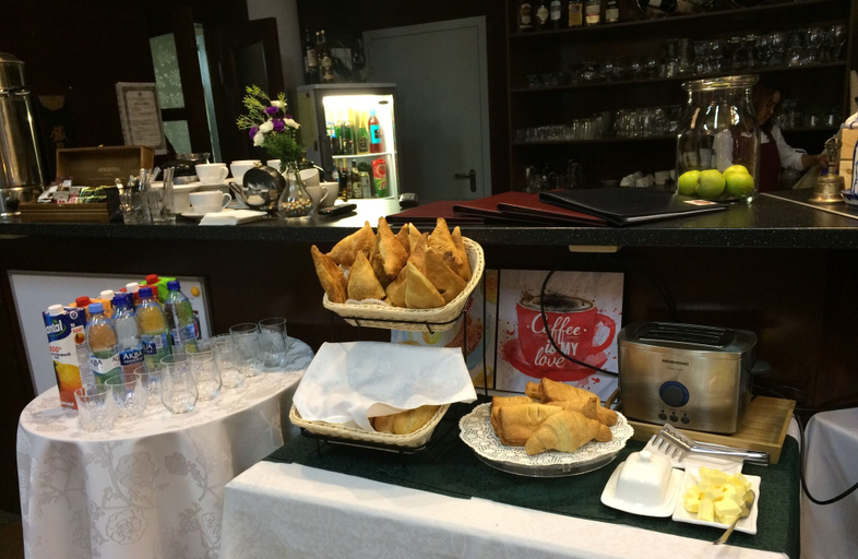 Food & Drinks 5, Hotel Sadovaya 19, Novosibirskiy rayon